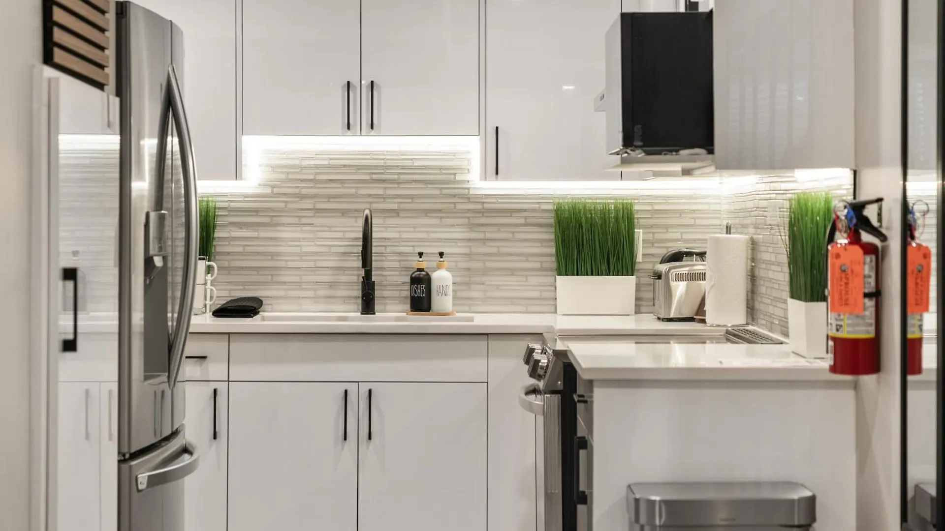 Appartement Luxury Living Entire Suite-Private YYC
